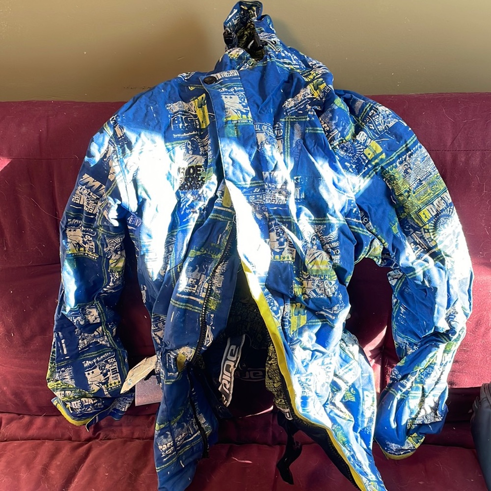 Ski/snowboarding coat. Size M
